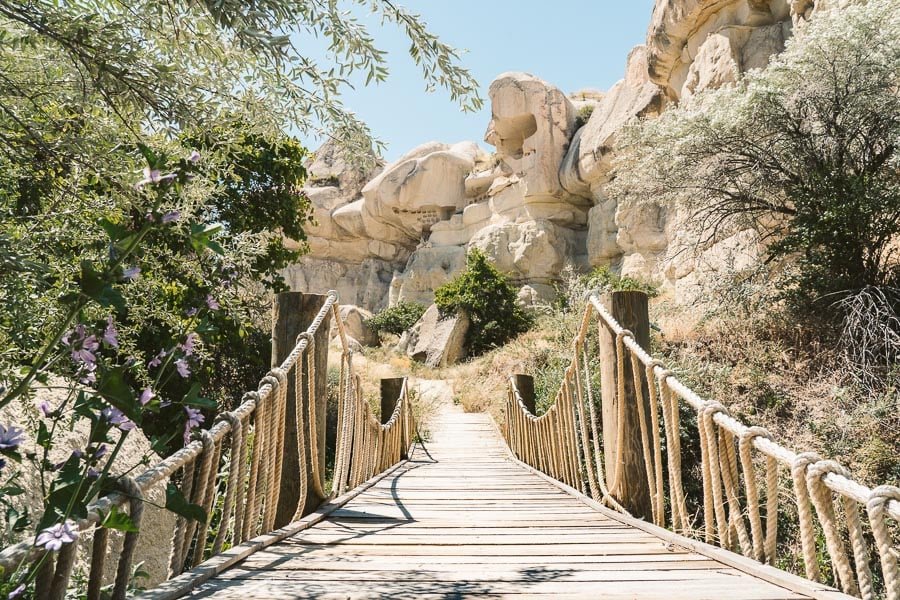 pigeon-valley-trail-hike-goreme-cappadocia-01028